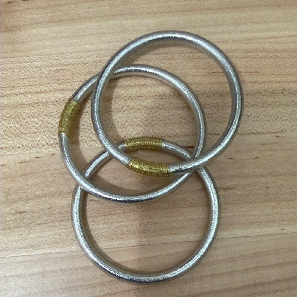 Chic Silver and Gold Bracelet Trio
